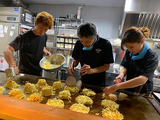 ���Ղ�ɂ͑�ʂ̂��D�ݏĂ�